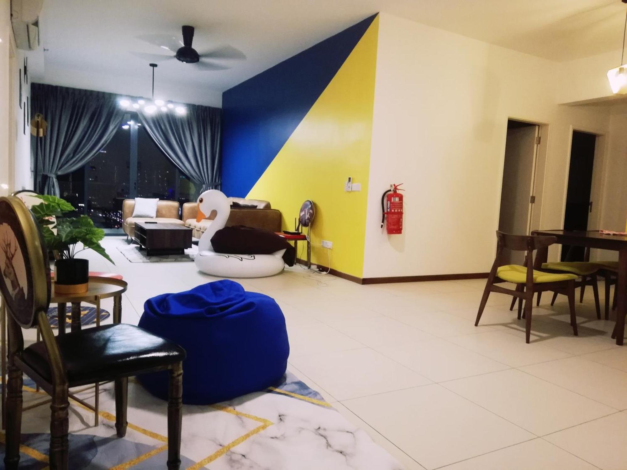 The Landmark By Katana 3Br To 4Br Luxury Seaview Landmark Homestay At Gurney 15-16Pax 无敌海景套房 Tanjung Tokong Exterior photo