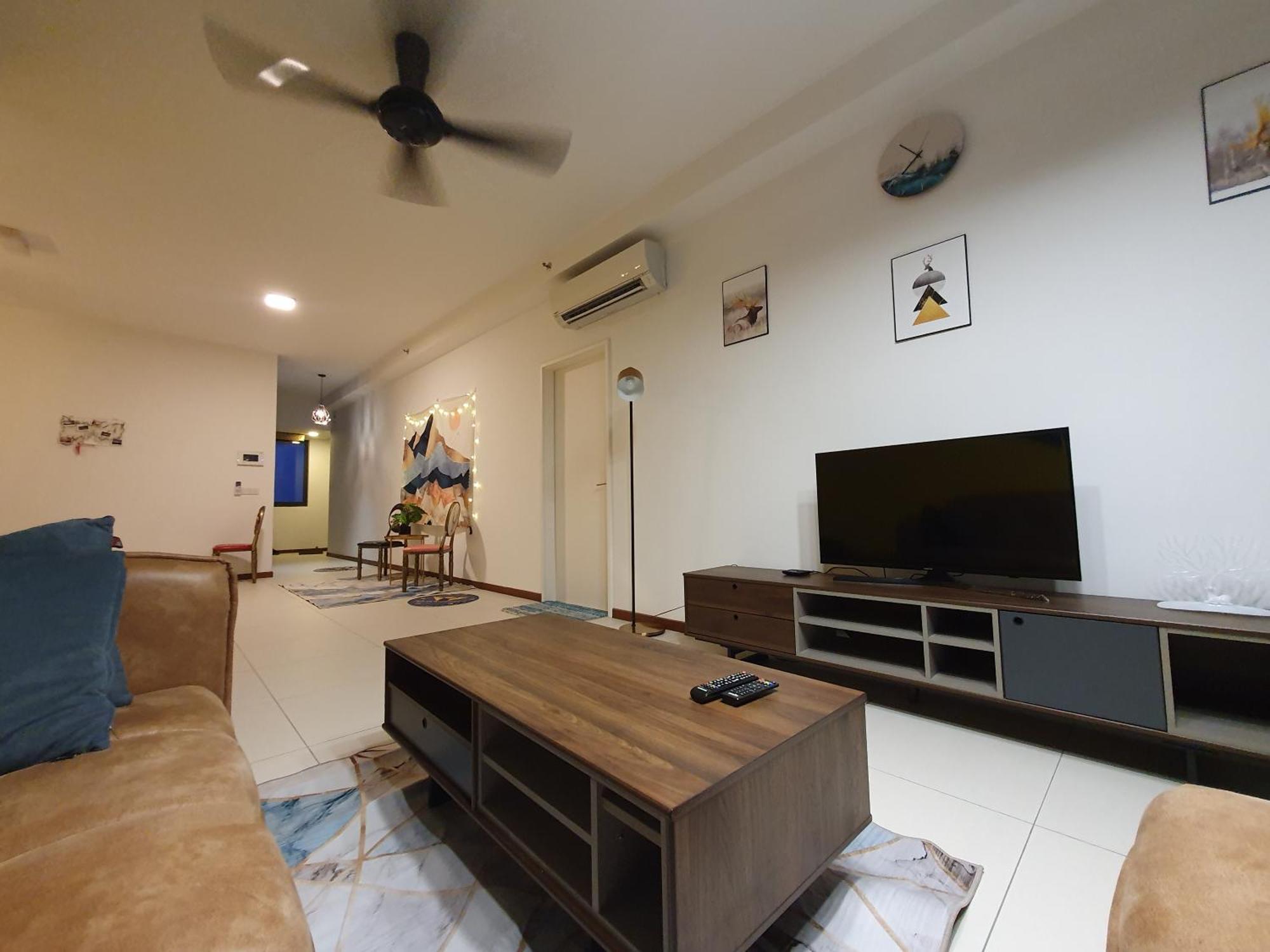 The Landmark By Katana 3Br To 4Br Luxury Seaview Landmark Homestay At Gurney 15-16Pax 无敌海景套房 Tanjung Tokong Exterior photo