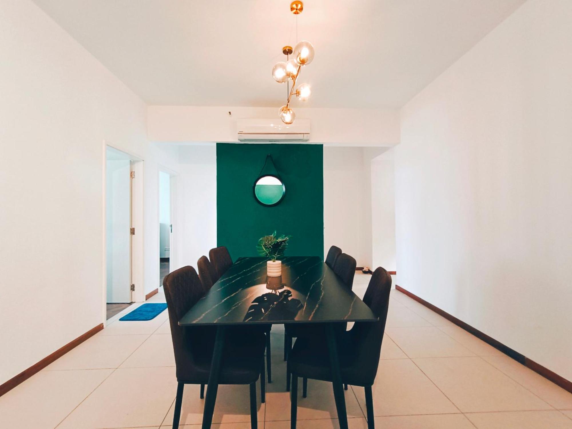 The Landmark By Katana 3Br To 4Br Luxury Seaview Landmark Homestay At Gurney 15-16Pax 无敌海景套房 Tanjung Tokong Exterior photo