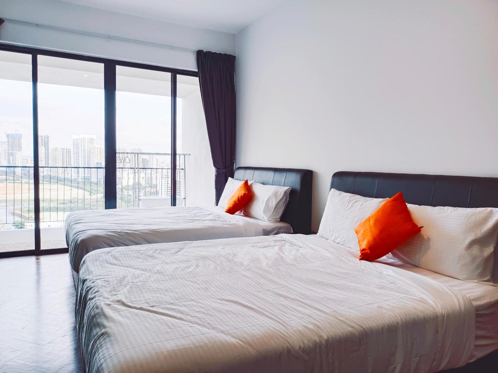 The Landmark By Katana 3Br To 4Br Luxury Seaview Landmark Homestay At Gurney 15-16Pax 无敌海景套房 Tanjung Tokong Exterior photo